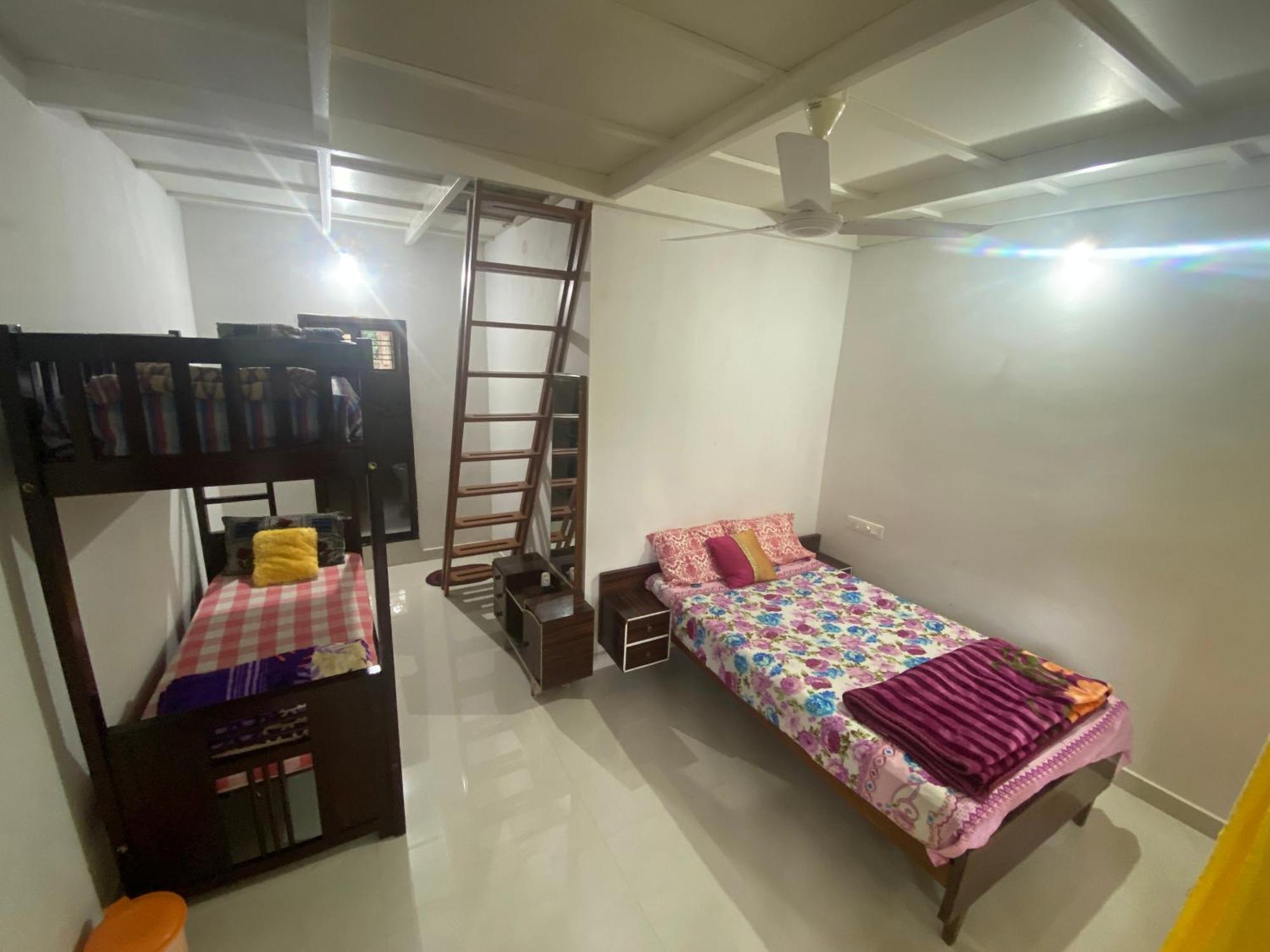 Shilpa Vikas Homestay Мадикери Экстерьер фото